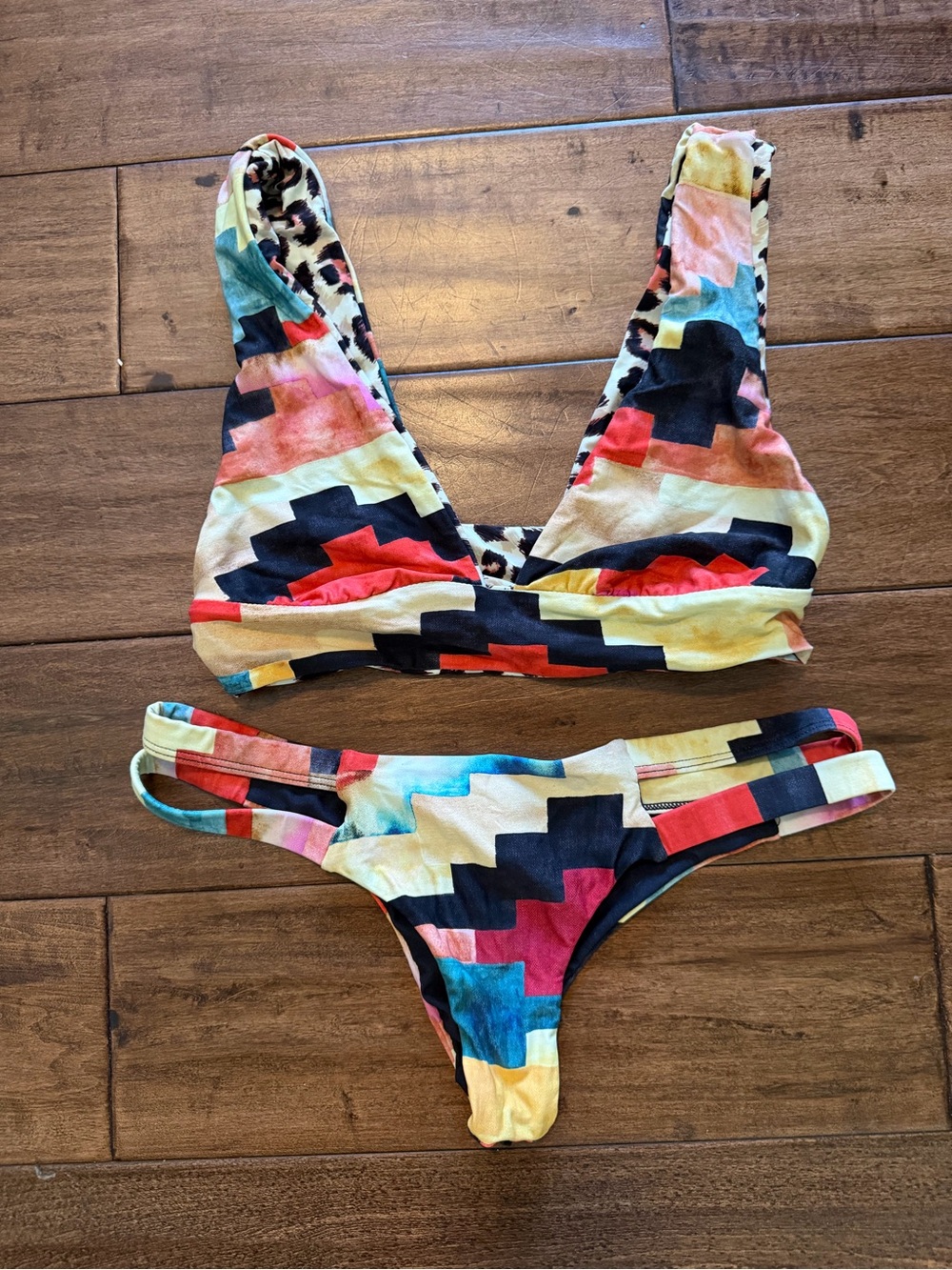 Colorblock Geometric Two-Piece Bikini